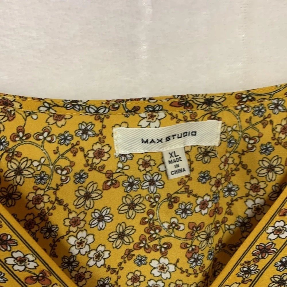 Max studio Floral Blouse - Picture 4 of 9